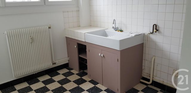 Appartement T2 à louer - 2 pièces - 56.0 m2 - BEAUNE - 21 - BOURGOGNE - Century 21 Agence Massot-Nouveau Appartement T2 à louer - 2 pièces - 56.0 m2 - BEAUNE - 21 - BOURGOGNE - Century 21 Agence Massot-Nouveau