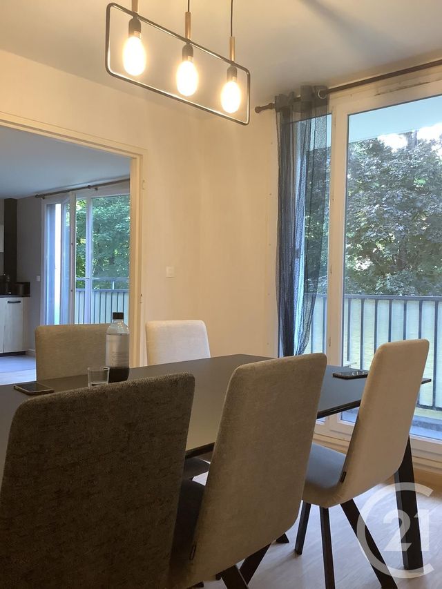 Afficher la photo en grand Appartement F4 à vendre - 4 pièces - 91.4 m2 - BEAUNE - 21 - BOURGOGNE - Century 21 Agence Massot-Nouveau