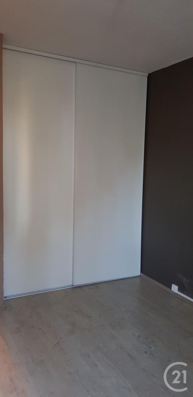 Afficher la photo en grand Appartement T4 à louer - 4 pièces - 79.5 m2 - BEAUNE - 21 - BOURGOGNE - Century 21 Agence Massot-Nouveau