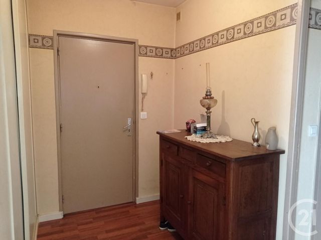 Appartement T4 à vendre - 4 pièces - 83.0 m2 - CHALON SUR SAONE - 71 - BOURGOGNE - Century 21 Agence Massot-Nouveau