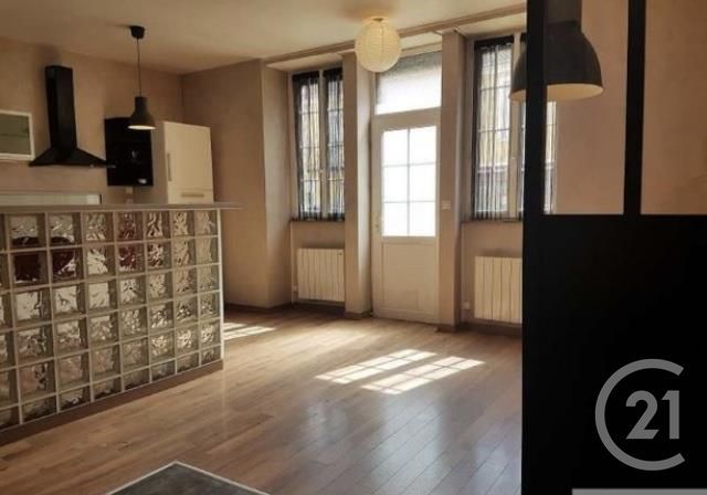 Appartement T2 à louer - 2 pièces - 43.34 m2 - CORGOLOIN - 21 - BOURGOGNE - Century 21 Agence Massot-Nouveau