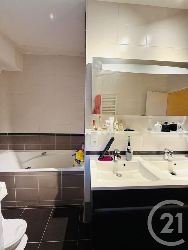Afficher la photo en grand Appartement F5 à vendre - 5 pièces - 139.25 m2 - BEAUNE - 21 - BOURGOGNE - Century 21 Agence Massot-Nouveau