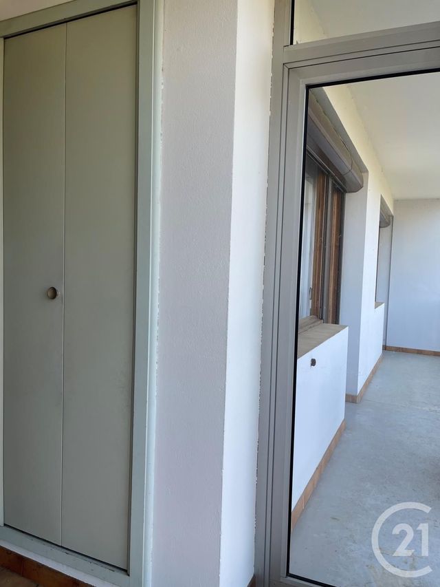 Appartement T3 à vendre - 5 pièces - 63.88 m2 - BEAUNE - 21 - BOURGOGNE - Century 21 Agence Massot-Nouveau