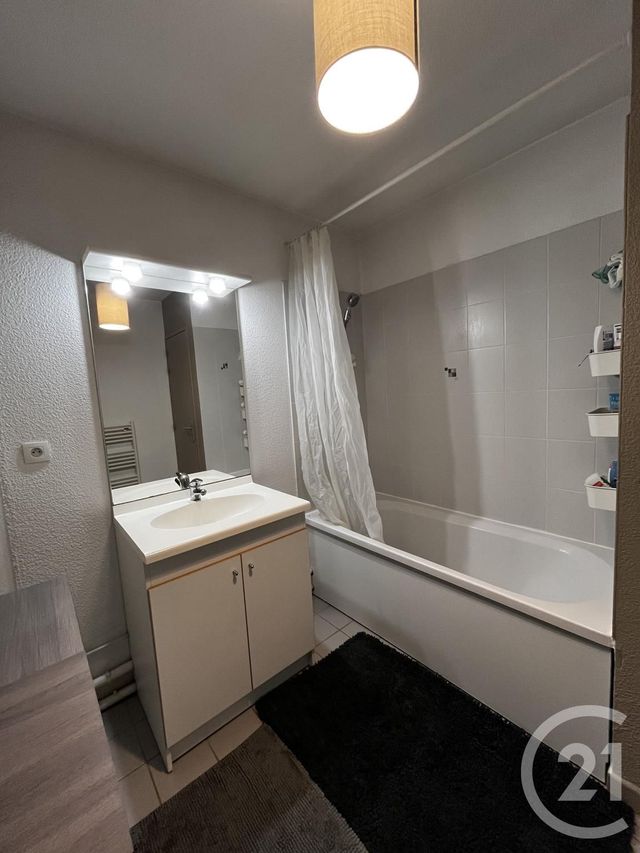 Appartement F2 à louer - 2 pièces - 44.0 m2 - BEAUNE - 21 - BOURGOGNE - Century 21 Agence Massot-Nouveau