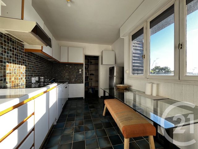 Appartement T4 à louer - 4 pièces - 132.0 m2 - BEAUNE - 21 - BOURGOGNE - Century 21 Agence Massot-Nouveau