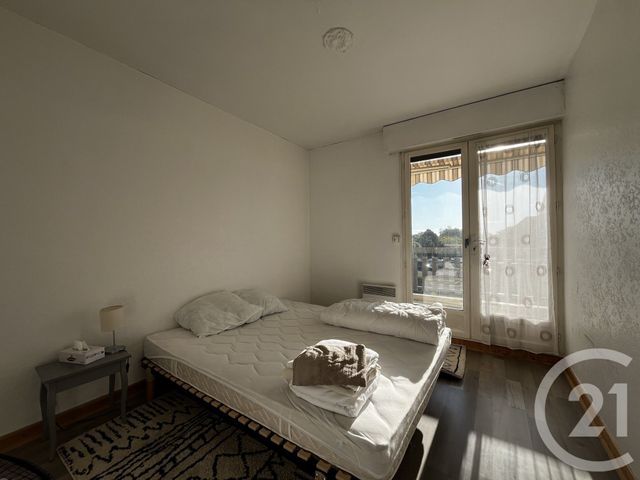 Appartement T4 à louer - 4 pièces - 132.0 m2 - BEAUNE - 21 - BOURGOGNE - Century 21 Agence Massot-Nouveau