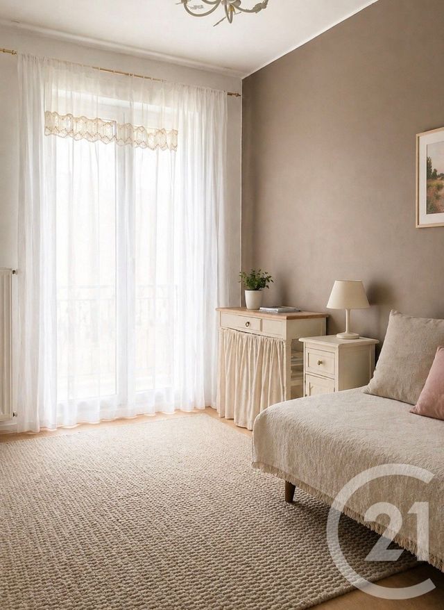 Appartement T3 à vendre - 3 pièces - 66.33 m2 - BEAUNE - 21 - BOURGOGNE - Century 21 Agence Massot-Nouveau