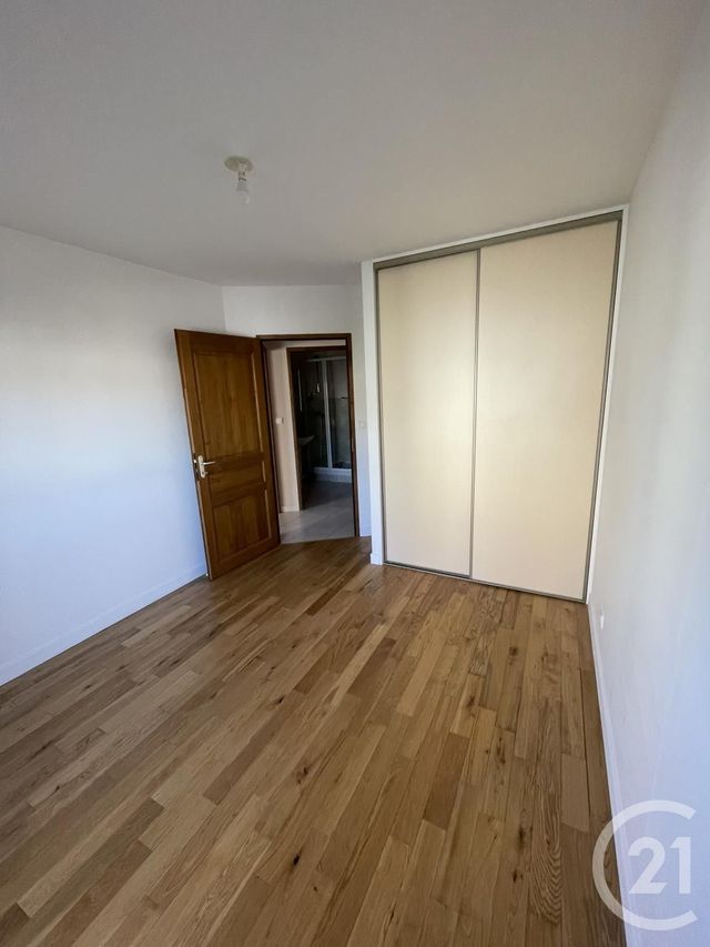 Appartement T3 à louer - 3 pièces - 70.0 m2 - BEAUNE - 21 - BOURGOGNE - Century 21 Agence Massot-Nouveau