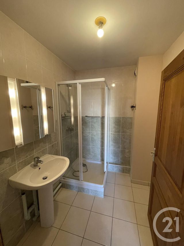 Appartement T3 à louer - 3 pièces - 70.0 m2 - BEAUNE - 21 - BOURGOGNE - Century 21 Agence Massot-Nouveau