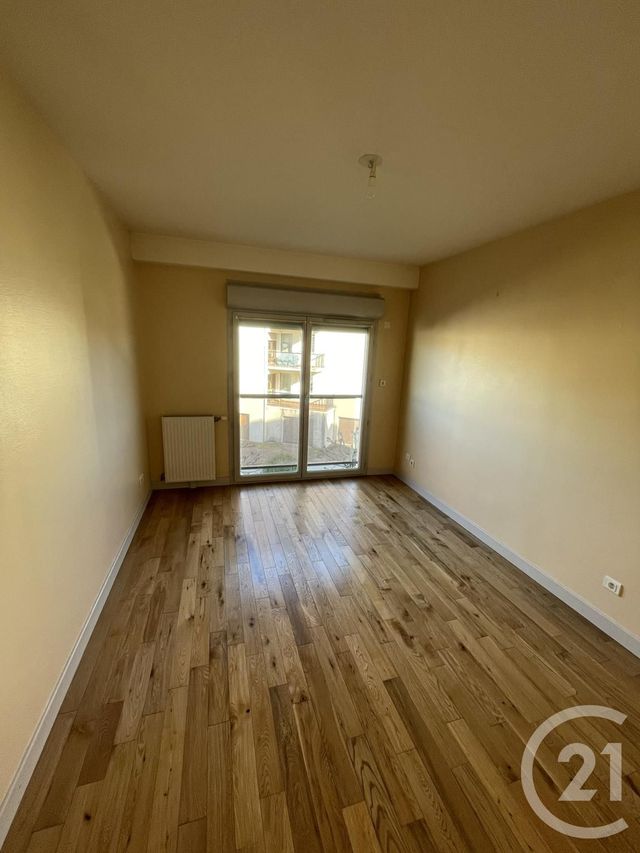 Appartement T3 à louer - 3 pièces - 70.0 m2 - BEAUNE - 21 - BOURGOGNE - Century 21 Agence Massot-Nouveau