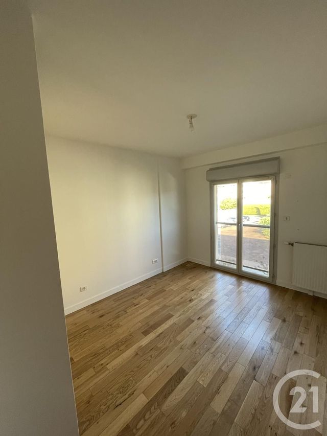 Appartement T3 à louer - 3 pièces - 70.0 m2 - BEAUNE - 21 - BOURGOGNE - Century 21 Agence Massot-Nouveau