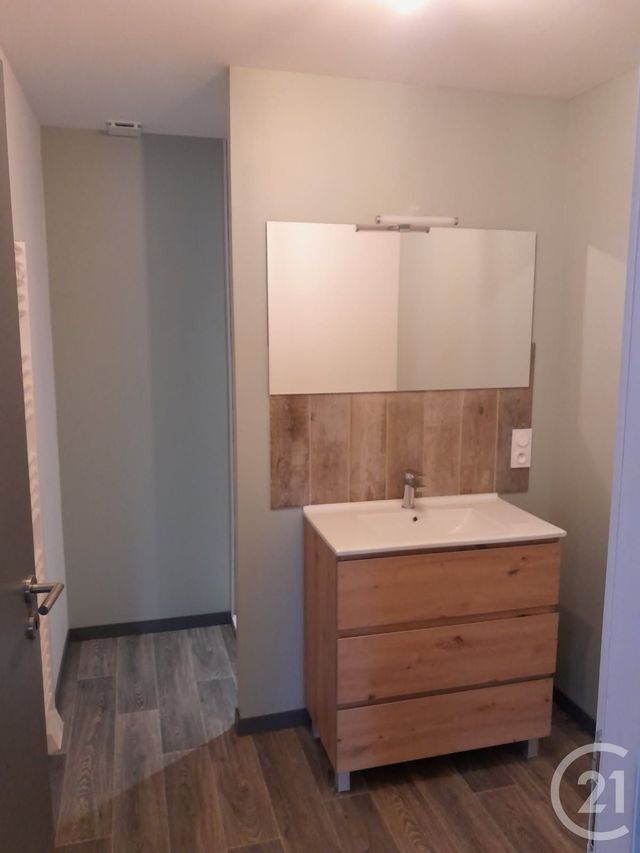 Appartement à louer - 2 pièces - 75.09 m2 - BLIGNY LES BEAUNE - 21 - BOURGOGNE - Century 21 Agence Massot-Nouveau