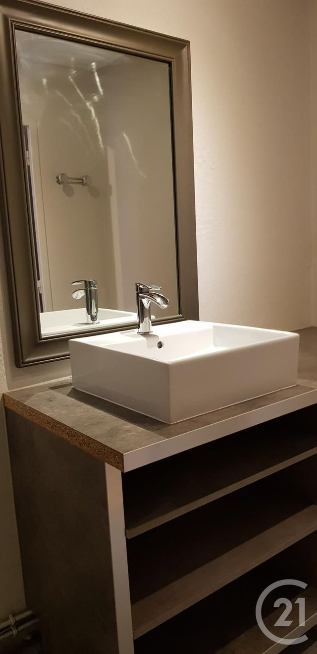 Appartement T4 à louer - 4 pièces - 79.5 m2 - BEAUNE - 21 - BOURGOGNE - Century 21 Agence Massot-Nouveau