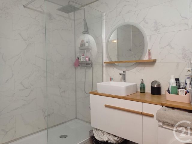 Appartement T2 à vendre - 2 pièces - 45.25 m2 - BEAUNE - 21 - BOURGOGNE - Century 21 Agence Massot-Nouveau