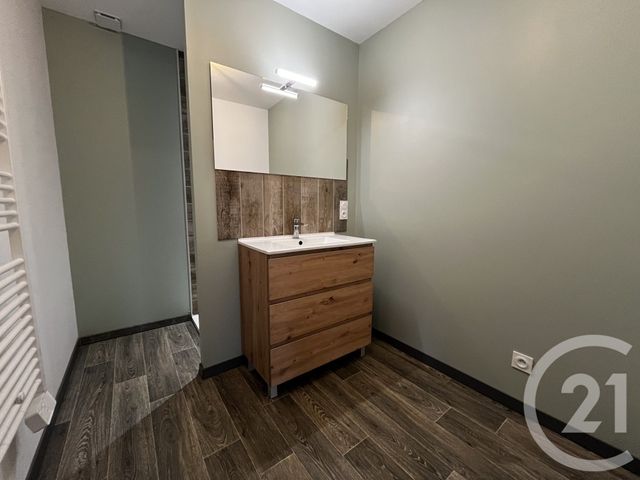 Appartement à louer - 3 pièces - 75.09 m2 - BLIGNY LES BEAUNE - 21 - BOURGOGNE - Century 21 Agence Massot-Nouveau