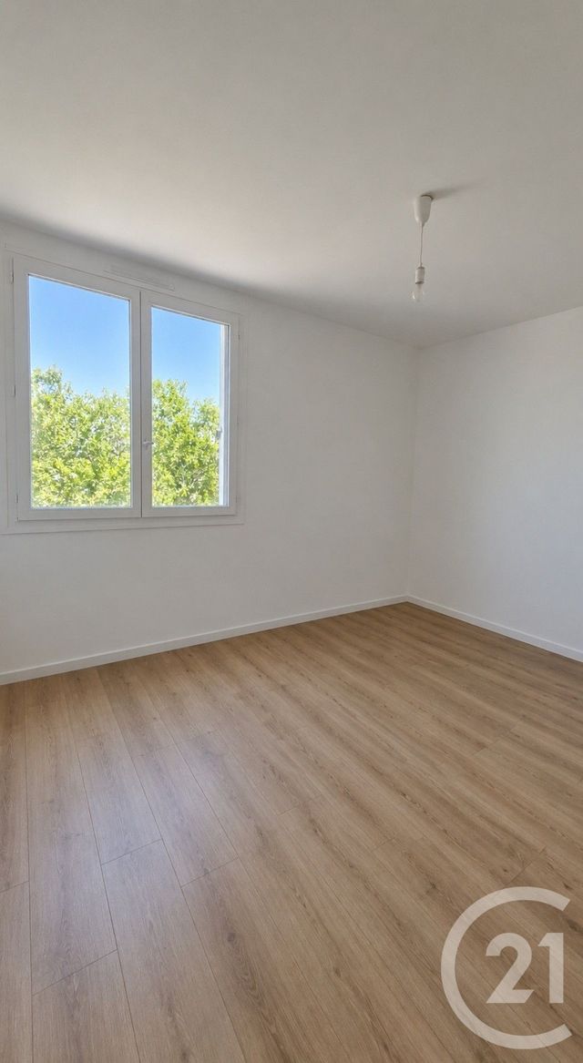 Appartement F4 à vendre - 4 pièces - 87.88 m2 - BEAUNE - 21 - BOURGOGNE - Century 21 Agence Massot-Nouveau