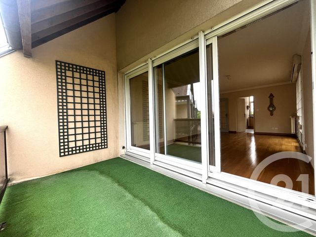 Appartement à louer - 3 pièces - 73.0 m2 - BEAUNE - 21 - BOURGOGNE - Century 21 Agence Massot-Nouveau
