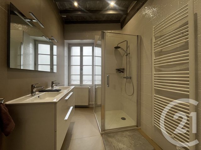 Appartement à louer - 2 pièces - 80.0 m2 - BEAUNE - 21 - BOURGOGNE - Century 21 Agence Massot-Nouveau