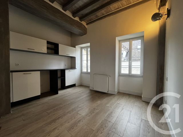 Appartement à louer - 2 pièces - 80.0 m2 - BEAUNE - 21 - BOURGOGNE - Century 21 Agence Massot-Nouveau
