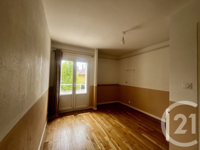 Appartement T3 à louer - 4 pièces - 80.0 m2 - BEAUNE - 21 - BOURGOGNE - Century 21 Agence Massot-Nouveau