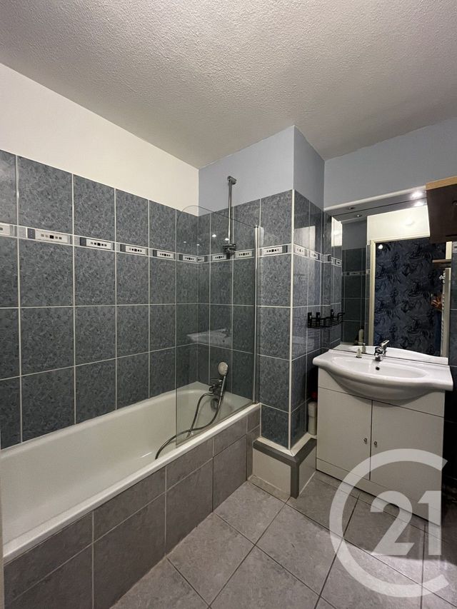 Appartement T3 à vendre - 3 pièces - 60.0 m2 - BEAUNE - 21 - BOURGOGNE - Century 21 Agence Massot-Nouveau