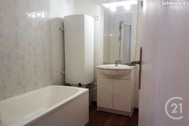 Appartement T2 à louer - 2 pièces - 43.34 m2 - CORGOLOIN - 21 - BOURGOGNE - Century 21 Agence Massot-Nouveau