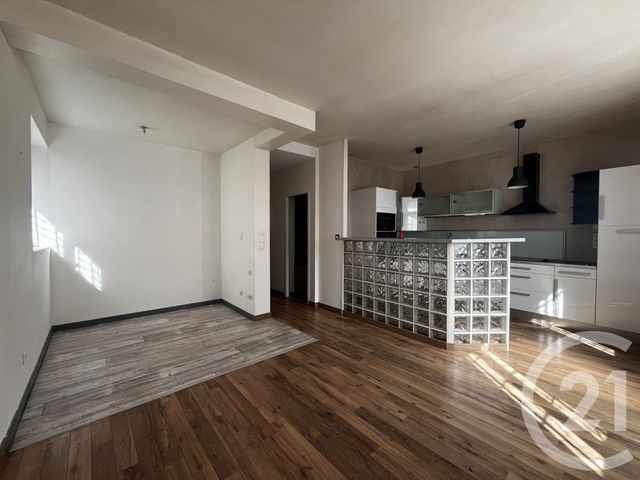 Appartement T2 à louer - 2 pièces - 43.34 m2 - CORGOLOIN - 21 - BOURGOGNE - Century 21 Agence Massot-Nouveau
