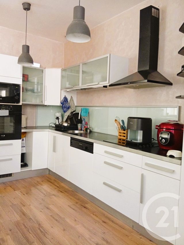 Appartement T2 à louer - 2 pièces - 43.34 m2 - CORGOLOIN - 21 - BOURGOGNE - Century 21 Agence Massot-Nouveau
