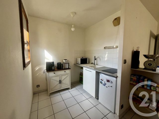 Appartement T2 à louer - 2 pièces - 45.0 m2 - BEAUNE - 21 - BOURGOGNE - Century 21 Agence Massot-Nouveau