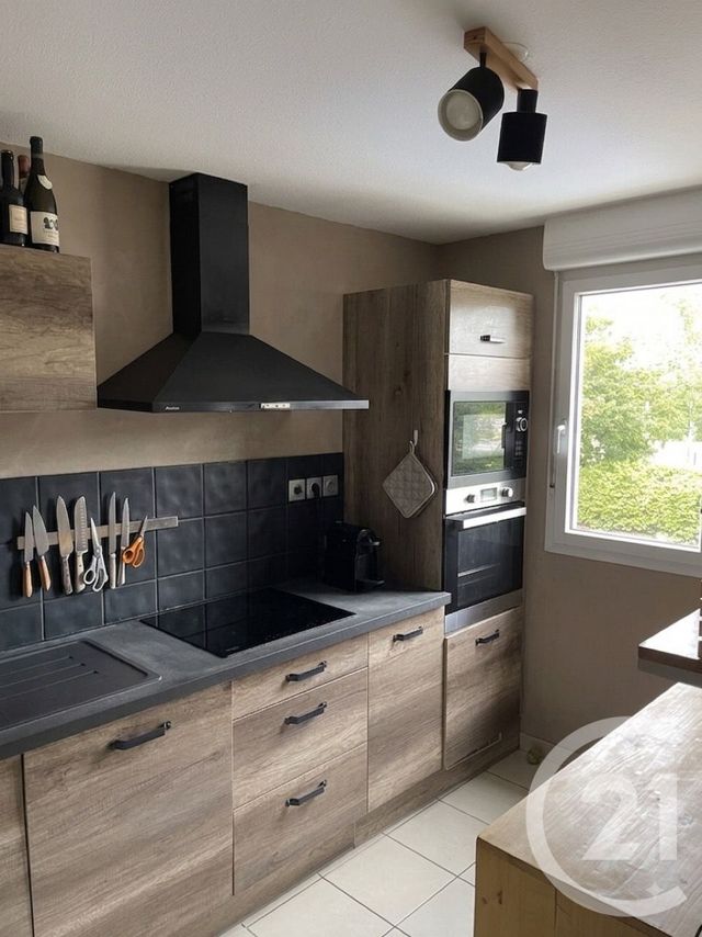 Appartement à vendre - 3 pièces - 65.0 m2 - BEAUNE - 21 - BOURGOGNE - Century 21 Agence Massot-Nouveau
