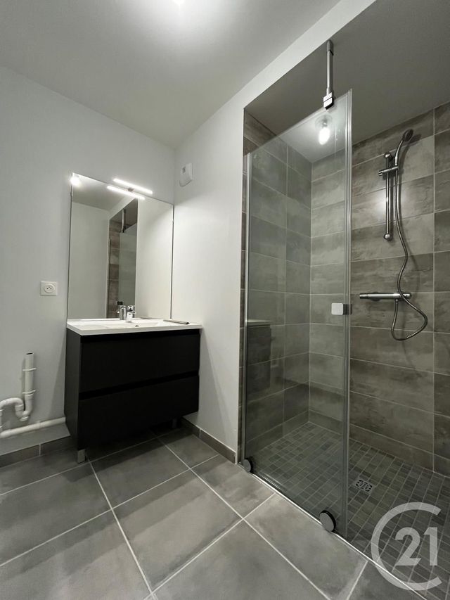 Appartement T3 à louer - 3 pièces - 63.8 m2 - BEAUNE - 21 - BOURGOGNE - Century 21 Agence Massot-Nouveau