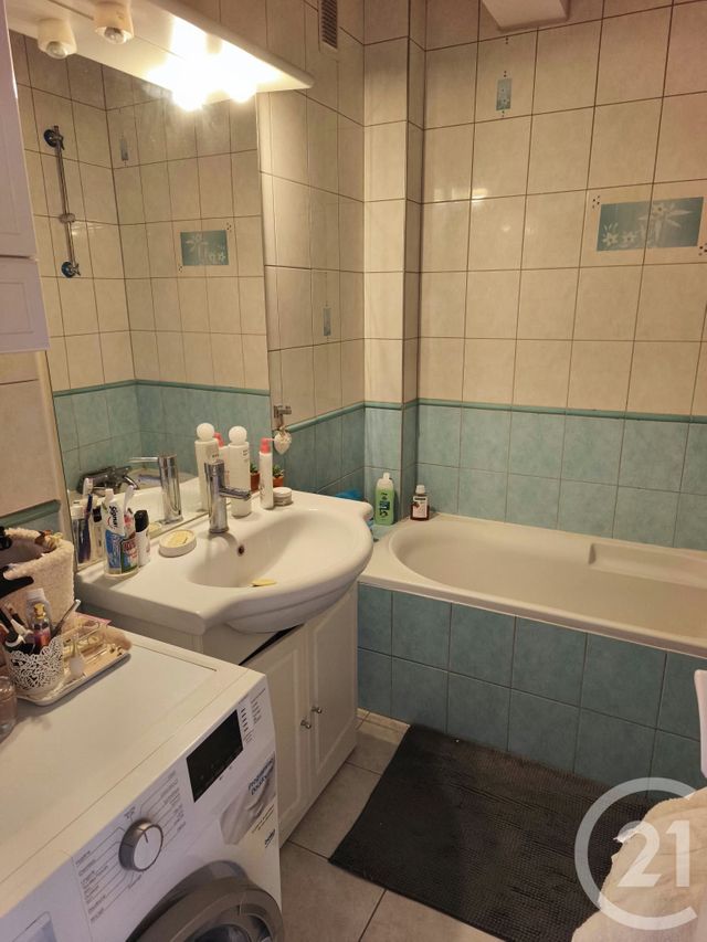 Appartement T3 à vendre - 3 pièces - 61.05 m2 - BEAUNE - 21 - BOURGOGNE - Century 21 Agence Massot-Nouveau